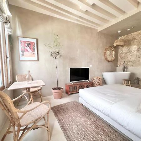 פריז Studio De Charme Pour Un Sejour En Amoureux - 2P - Flat-Guest מראה חיצוני תמונה